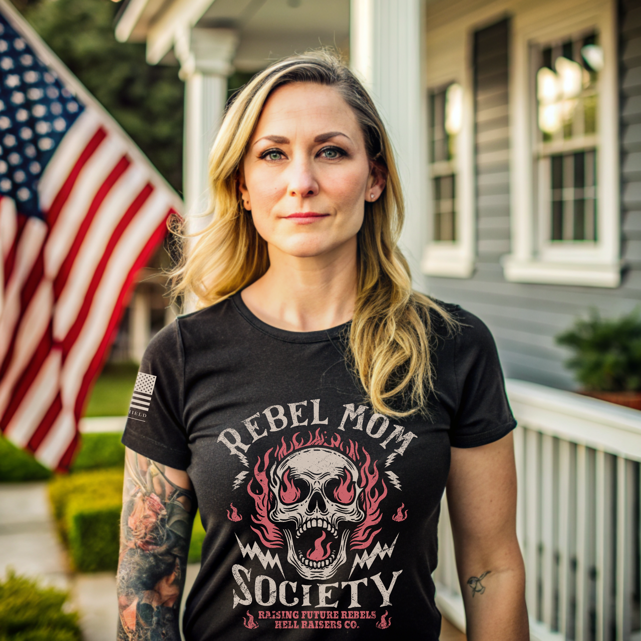 Bold mom rebel graphic tee